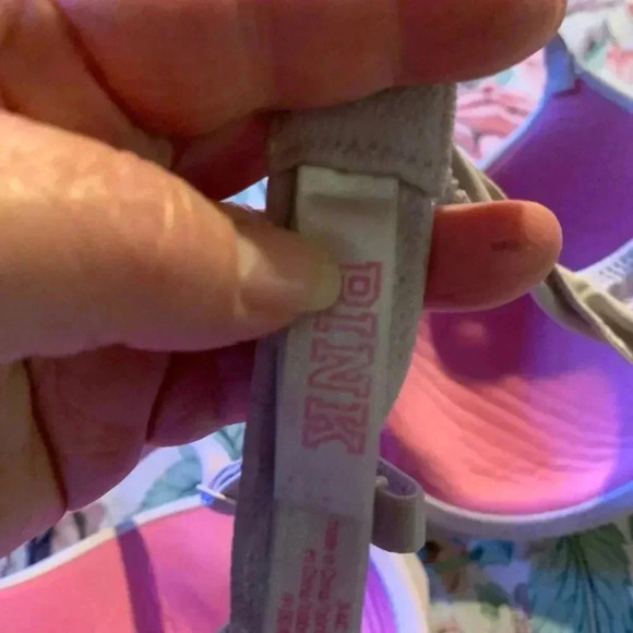 Victoria Secret Pink Women’s Bra Size 34 C - Picture 6 of 12